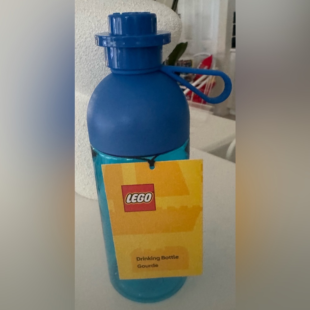 New LEGO Space Hydration Bottle 17oz Blue Drinking Bottle Gourde